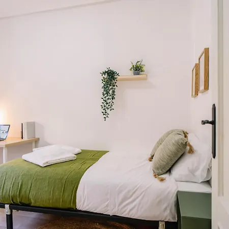 Lejlighed Centro, Hospital Y Campus Universitario A 5 Minutos - Camas De Primera - Lavadora - Smarttv - Wifi 1 Gb - Teletrabajo *